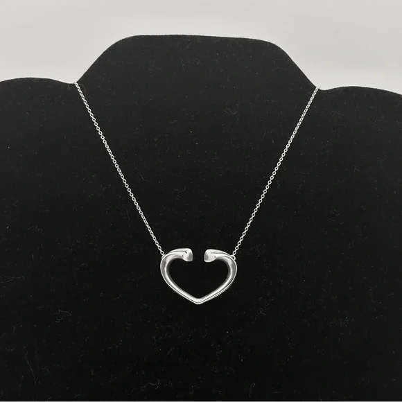 Tiffany & Co Paloma Picasso Silver Tenderness Double Heart Necklace - Picture 3 of 12